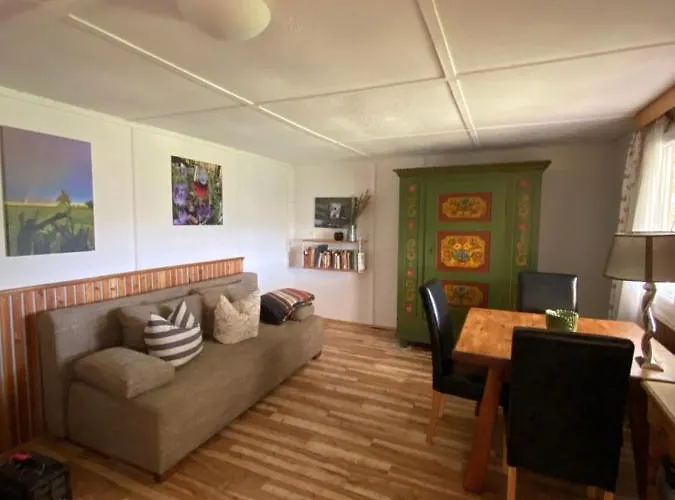 Portugieser Auf Dem Weinberg * Naumburg (Saale)